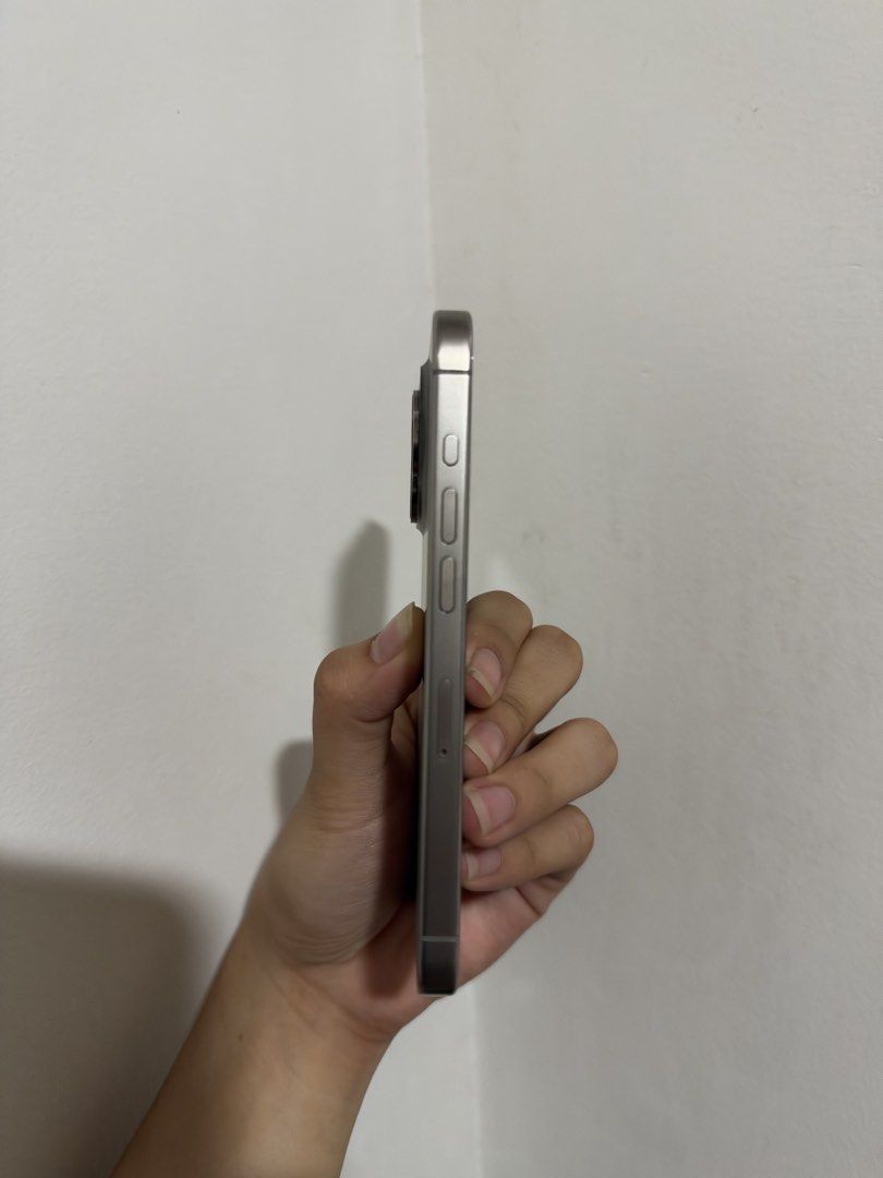 Iphone 15 Pro (Category: iPhone 15 Series) located in Quezon City. Submitted by denoicee (Listing ID 1470348065, Image 3). Description: Iphone 15 Pro Natural Titanium 256 GB ✅ Face ID ✅ True Tone ✅ No scratches and dents ✅ Battery Health at 79% ✅ No history of repair Inclusion: Original Apple phone case and box RFS: Phone upgrade Slightly negotiable.