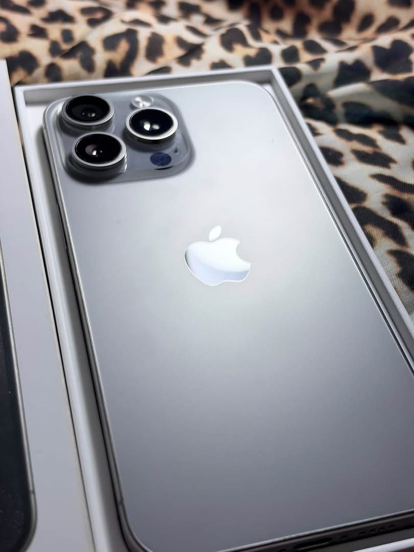 IPHONE 15 PRO MAX 512gb NATURAL TITANIUM (Category: iPhone 15 Series) located in Aloran. Submitted by kkiyumi (Listing ID 1470347242, Image 2). Description: • No sim restrictions (ANY SIM/FU) • Good condition • Complete inclusions • All working/Smooth Performance • No history of repair/NO ISSUE • Battery health 81% • FREE PRIVACY TEMPERED GLASS, PHONE CASE, AND ORIGINAL APPLE WIRE AND ADAPTER LOC: CDO CITY SHIPPING NATIONWIDE.