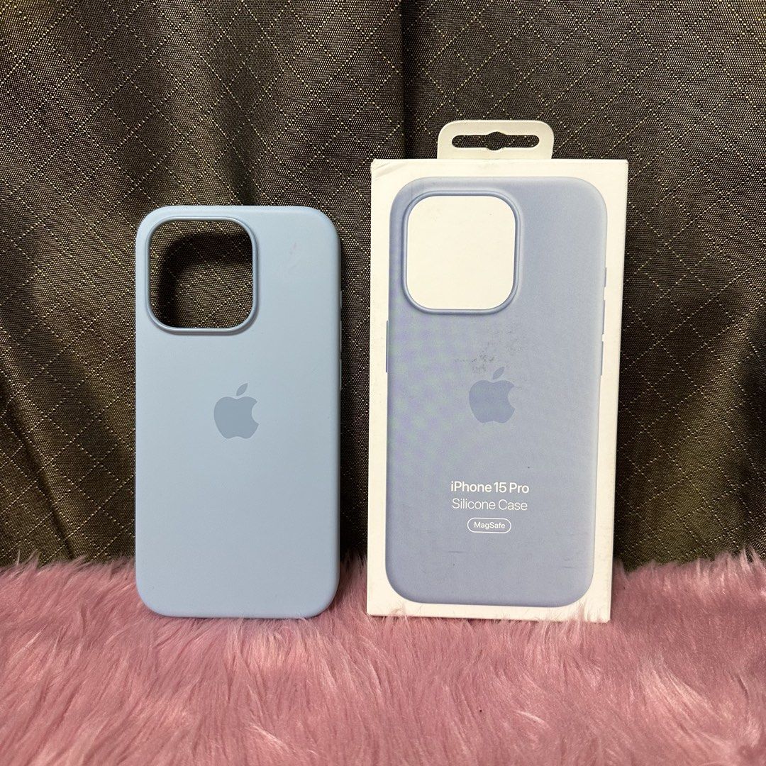 iPhone 15 Pro (Used Original Silicone Casing) (Category: Cases & Sleeves) located in Pasig City. Submitted by loveyyy08 (Listing ID 1470295997, Image 1). Description: Original Silicone Case For iPhone 15 Pro Bought for ₱3,390.00 RFS: Not needed anymore 📍Location: Pasig Lifehomes 🛵Delivery: Same day delivery/LBC only 💰Mode of Payment: Cash/Bank Transfer .