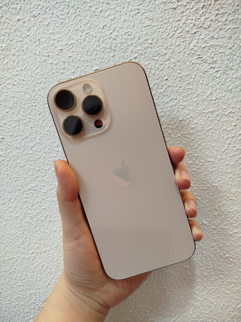 iphone 16 pro max 256 gb (price negotiable) (Category: iPhone 16 Series) located in Iloilo. Submitted by angelikaja52826 (Listing ID 1470324997, Image 1). Description: IPHONE 16 PRO MAX 256 GB DESERT TITANIUM - 100% battery health / 164 cc (first used april 2025) - no issues, good as new (ginagamit ko lang talaga siya pang pics & vids esp if concerts) - open line - inclusions: original box and free cases dm for more deets and pics (can transact o