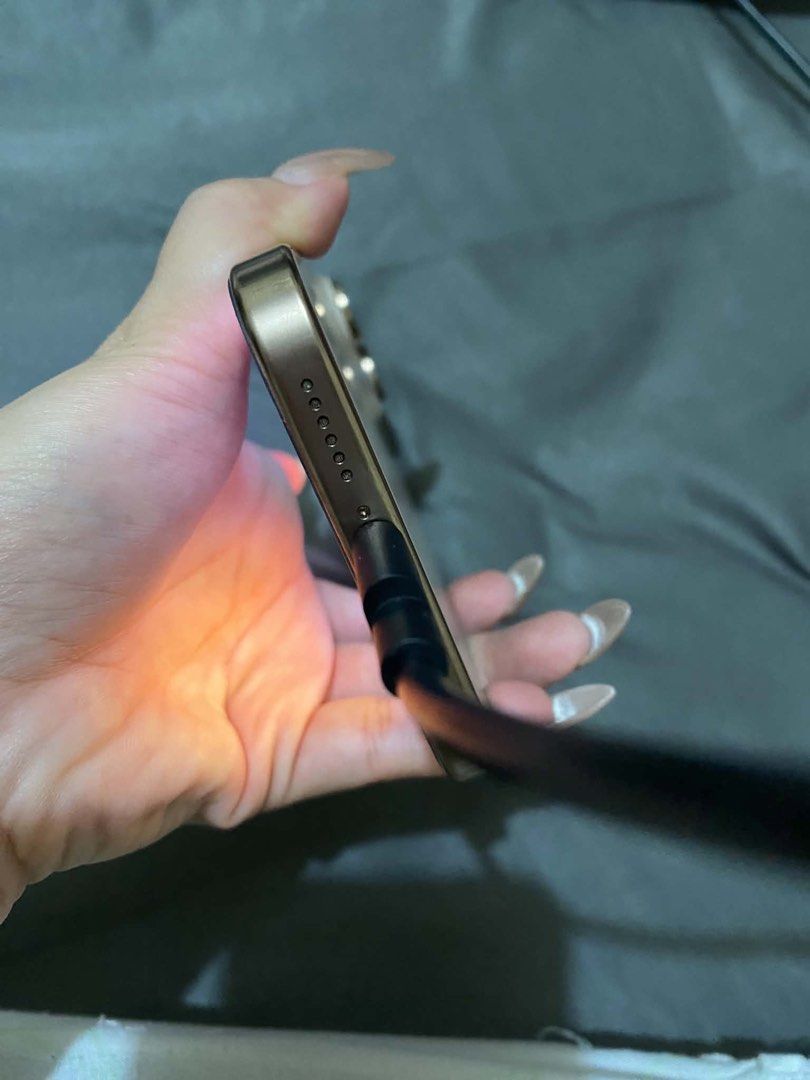 iPhone 16 Pro Max 512GB (Category: iPhone 16 Series) located in Manila. Submitted by khengkhule85502 (Listing ID 1470179787, Image 3). Description: .