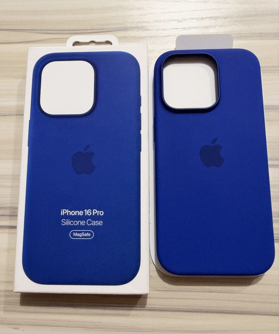 Iphone 16 Pro Silican Case - Magsafe (Category: Cases & Sleeves) located in Paranaque City. Submitted by ceciliascollection (Listing ID 1470184931, Image 1). Description: Iphone 16 Pro Silicon Case - Magsafe ✔️Color: Ultramrine ✔️with box & paper bag ✔️Original Price P3,390.00 ✔️Authentic from Powermac Megamall 📌inopen lang to check the color pero hindi nagamit. .