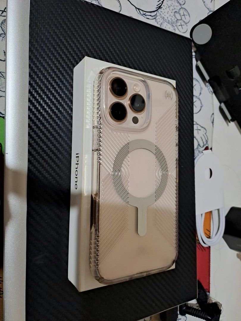 Iphone 16 Promax 256gb openline 89% batt (Category: iPhone 16 Series) located in Bacoor. Submitted by mary0702_714 (Listing ID 1470236624, Image 1). Description: with original box housing included.