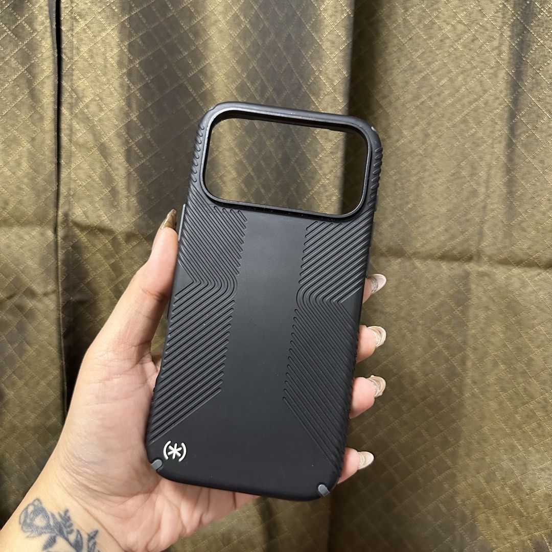 iPhone 17/18 Pro Max (Original Used Speck Casing) (Category: Cases & Sleeves) located in Pasig City. Submitted by loveyyy08 (Listing ID 1470297260, Image 1). Description: Original Speck Casing For iPhone 17/18 Pro Max Used twice only RFS: Decided to switch to pro only 📍Location: Pasig Lifehomes 🛵Delivery: Same day delivery/LBC only 💰Mode of Payment: Cash/Bank Transfer .