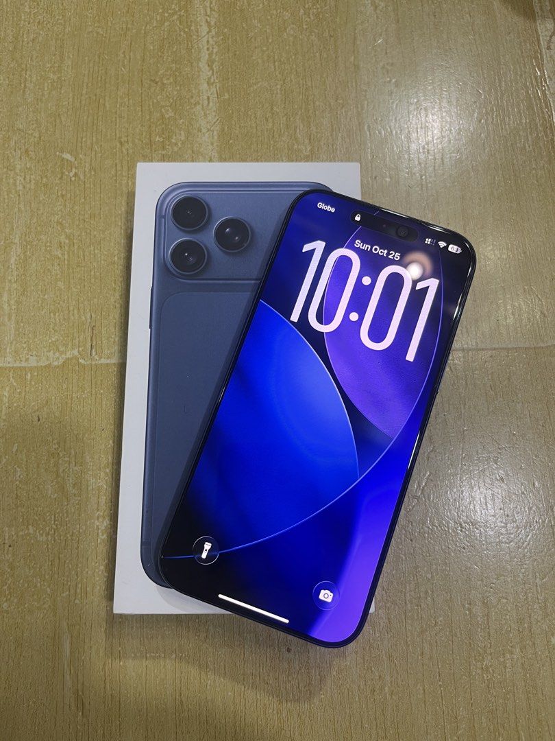 IPHONE 17 PRO MAX 256 GB GLOBE LOCKED (Category: iPhone 17 Series) located in Manila. Submitted by wisefish-cc90 (Listing ID 1470296782, Image 2). Description: IPHONE 17PRO MAX 256 GB DEEP BLUE 98 Battery health Almost 1 year na sa’kin alagang alaga to, makinis. 239 cycle count INCLUSIONS: • Unit •cord •box (May scratches yung box) No hidden issue sa box lang nag kascratch. GLOBE LOCKED! Naka esim siya Reset and test all you want PM LANG PO! San 