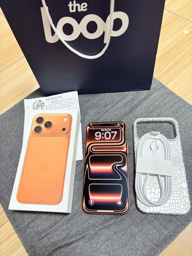 iPhone 17 pro max 256gb new (Category: iPhone 17 Series) located in Manila. Submitted by goldenfish_813d35 (Listing ID 1470306260, Image 1). Description: 5 days old No issue Need funds 100bh 0 cycle count Bought from the loop Complete inclusions Pm me Pass to lowballers Meetup only to avoid scams Manila.