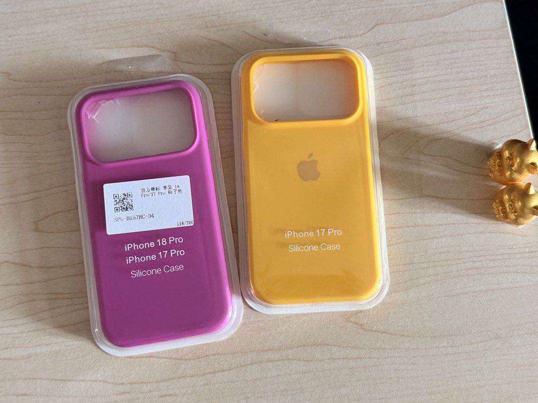 Iphone 17 Pro Silicone Case (Category: Cases & Sleeves) located in Mandaluyong City. Submitted by denissearci (Listing ID 1470171258, Image 1). Description: 99 each.