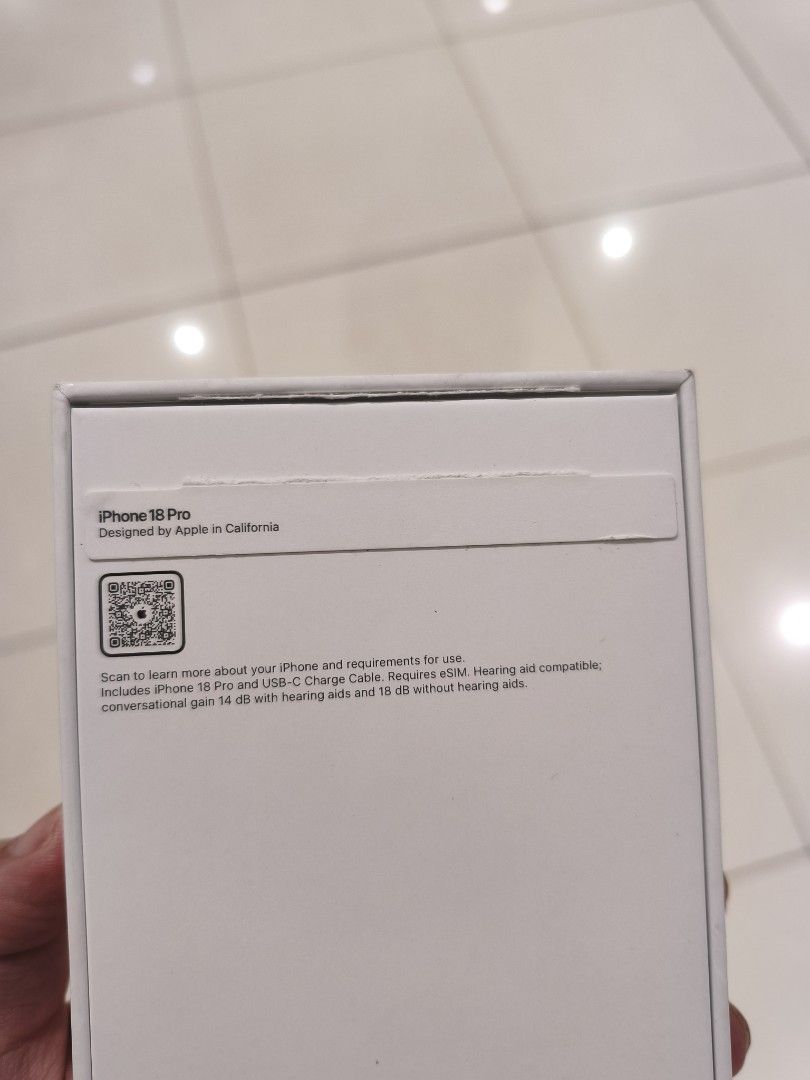 Iphone 18 pro (Category: iPhone 18 Series) located in Manila. Submitted by freegem.5c90dc (Listing ID 1470240888, Image 2). Description: 1tb, silver, esim,.US version for swap preferable to Iphone 18 pro max 512gb silver local or US version.