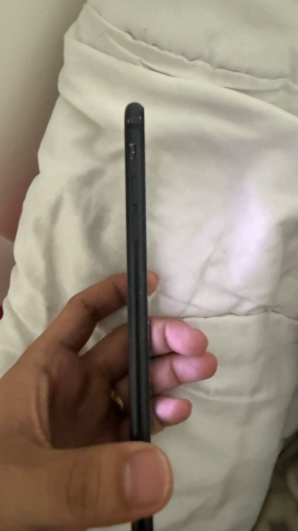 Iphone 7 Plus (Category: iPhone 7 Series) located in Caloocan City. Submitted by enzo.fra (Listing ID 1470206504, Image 2). Description: .