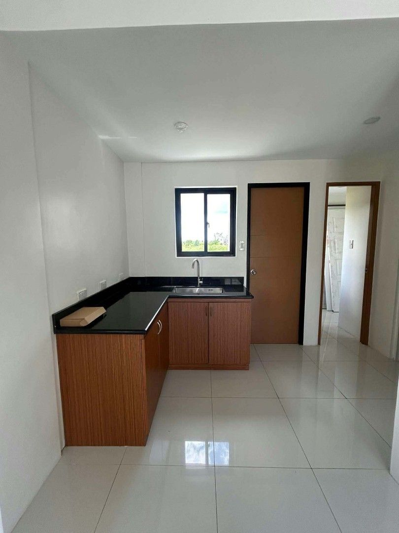 IRIS House Model (Category: House & Lot) located in Batangas. Submitted by louis_mendoza (Listing ID 1470269186, Image 3). Description: 🏠 IRIS House Model (2 Storey Single-Attached - Complete) Floor Area: 106.5 sq.m. Lot Area: 88 sq.m. 🏡 Pueblo De Oro Courtyards - Lipa! Where your future home awaits! 💚✨ 📍Location: Brgy. Balintawak, Lipa City, Batangas 🏆 Awards/Recognition: - 2025 Best Housing Architectural Design (PropertyGuru Philippines Pr