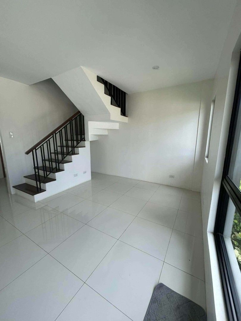 IRIS House Model (Category: House & Lot) located in Batangas. Submitted by louis_mendoza (Listing ID 1470269186, Image 2). Description: 🏠 IRIS House Model (2 Storey Single-Attached - Complete) Floor Area: 106.5 sq.m. Lot Area: 88 sq.m. 🏡 Pueblo De Oro Courtyards - Lipa! Where your future home awaits! 💚✨ 📍Location: Brgy. Balintawak, Lipa City, Batangas 🏆 Awards/Recognition: - 2025 Best Housing Architectural Design (PropertyGuru Philippines Pr