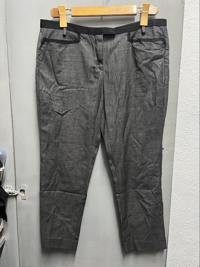 ISABEL MARANT (Category: Jeans) located in Dasmarinas. Submitted by jessputrages (Listing ID 1470325937, Image 1). Description: For sale Isabel marant Excellent condition No issue 1000 plus shipping fee Pm for more details.