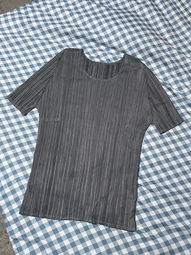 ISSEY MEYAKE (Category: Blouses) located in Iloilo. Submitted by boujeecloset (Listing ID 1470235209, Image 1). Description: .