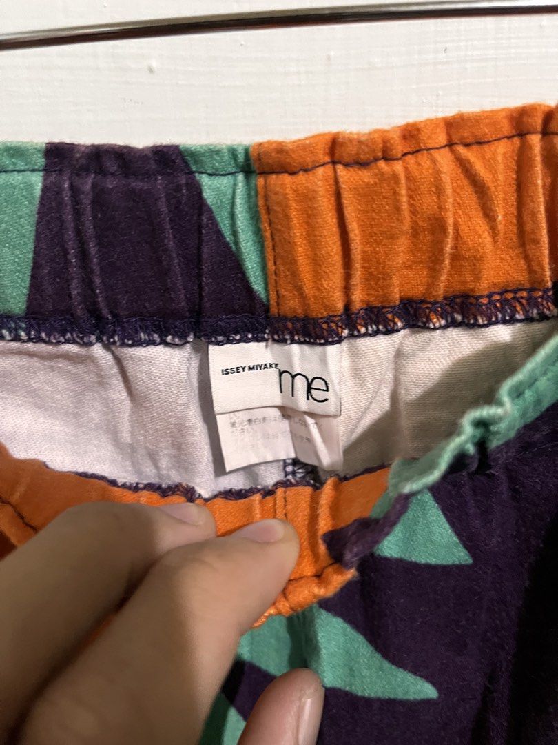 ISSEY MIYAKE 2000’s graphic wide pants (Category: Other Bottoms) located in Sagay. Submitted by jan_arvene (Listing ID 1470348559, Image 3). Description: Issey Miyake 2000’s graphic wide pants 28-30 waistline 33” length Good condition and color rate No issues Pm.