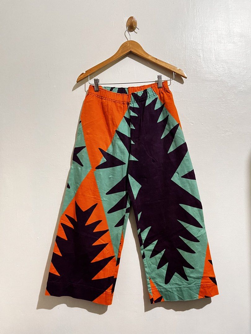 ISSEY MIYAKE 2000’s graphic wide pants (Category: Other Bottoms) located in Sagay. Submitted by jan_arvene (Listing ID 1470348559, Image 2). Description: Issey Miyake 2000’s graphic wide pants 28-30 waistline 33” length Good condition and color rate No issues Pm.