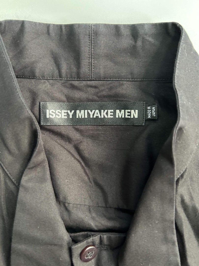 Issey miyake men long sleeve polo (Category: Formal Shirts) located in Santa Rosa. Submitted by _ba_mo_si_ (Listing ID 1470145696, Image 2). Description: Plus sf Size 2 20 width 29 length Plus sdm.
