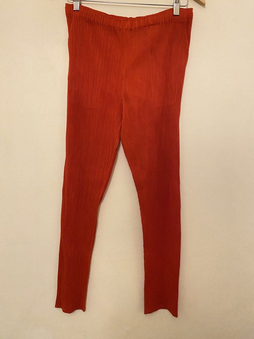 Issey Miyake Pleats Please Alternative Orange Pants (Category: Other Bottoms) located in Makati City. Submitted by bottega_boi (Listing ID 1470271025, Image 2). Description: .