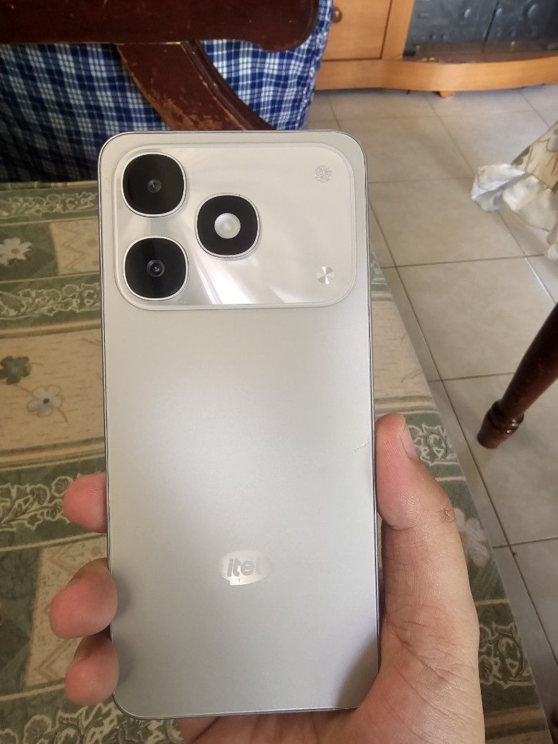 Itel A90 128gb (Category: Android Others) located in Manila. Submitted by KurtD (Listing ID 1470287122, Image 2). Description: No issue .