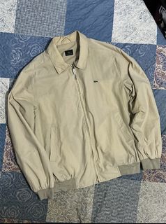 (Category: ) located in . Submitted by nishthrifting (Listing ID 1470317199, Image 1). Description: .