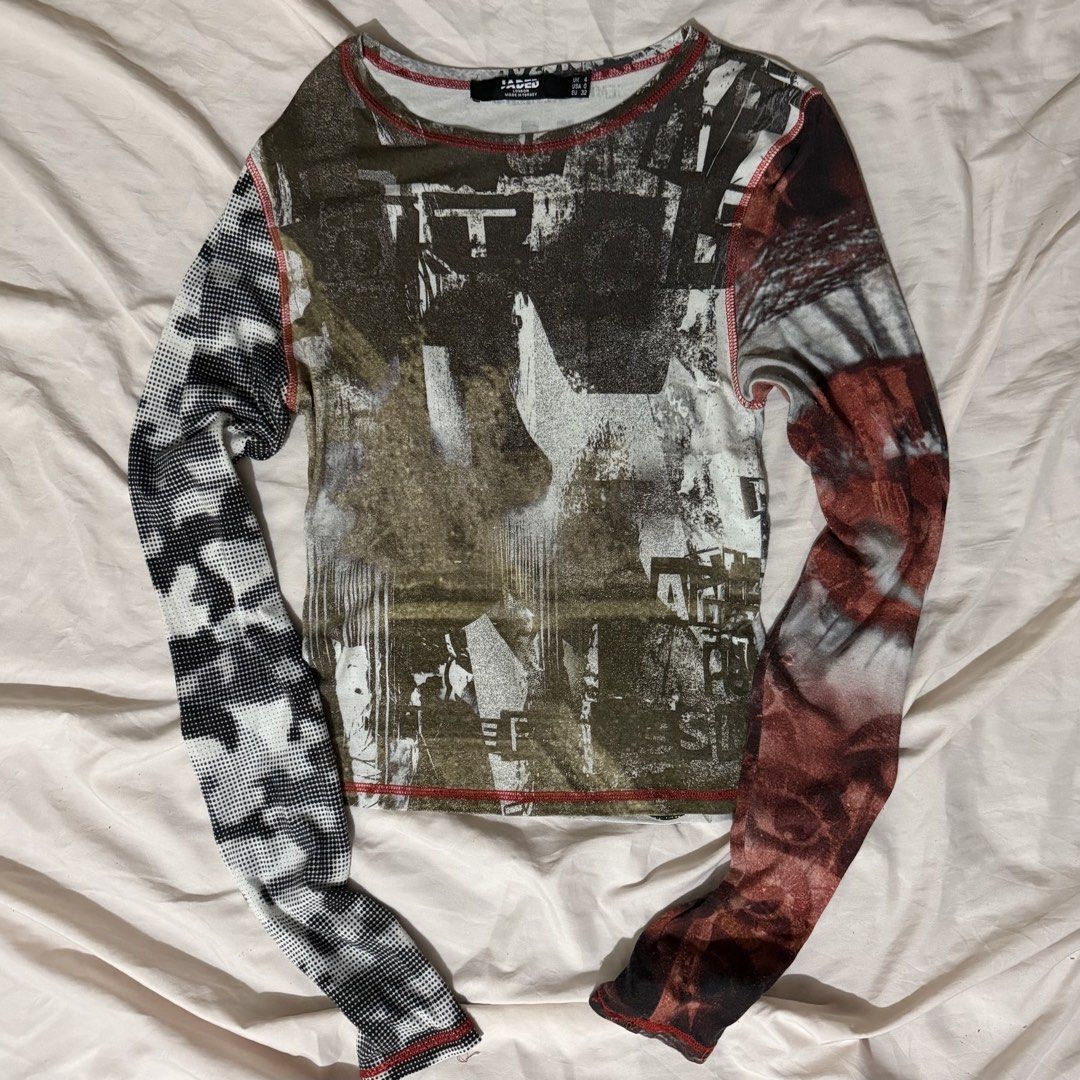 Jaded London Graphic Longsleeves (Category: Longsleeves) located in Manila. Submitted by da.rrel.real (Listing ID 1470317517, Image 1). Description: ⋆˚꩜｡ details ⋆˚꩜｡ size : small-medium issues : none, signs of use color rate : 9/10 .✦ ݁˖ rules .✦ ݁˖ * no return / refund / exchange * you ask for more photos if you're SURE BUYER * shipping fee is shouldered by buyers unless stated otherwise (loc: Dagupan City) love, darrel 𝜗𝜚⋆₊˚ .