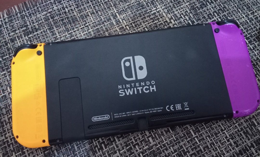 JAILBREAK Nintendo Switch V1 64gb (Category: Nintendo) located in Pamplona. Submitted by rnnecaaa (Listing ID 1470188256, Image 2). Description: JAILBREAK Nintendo Switch V1 64gb Modchipped Unit with tempered glass and case only Location: Naga City Cam Sur/Pamplona Cam Sur MOD: Meet up/LBC/Flash MOP: Gotyme Bank *Buyer will shoulder the shipping fee.