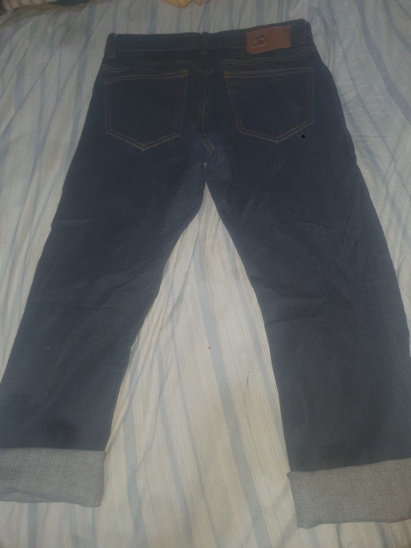 Jambangee Selvedge (Category: Jeans) located in Butuan. Submitted by alovier1992 (Listing ID 1470143035, Image 2). Description: waist: 30 lenght: 34 no issue excellent condition.