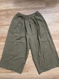 （分類：）位於 。 由 twigg_closet 提交（商品編號 1470259874，圖片 1）。簡介： 。