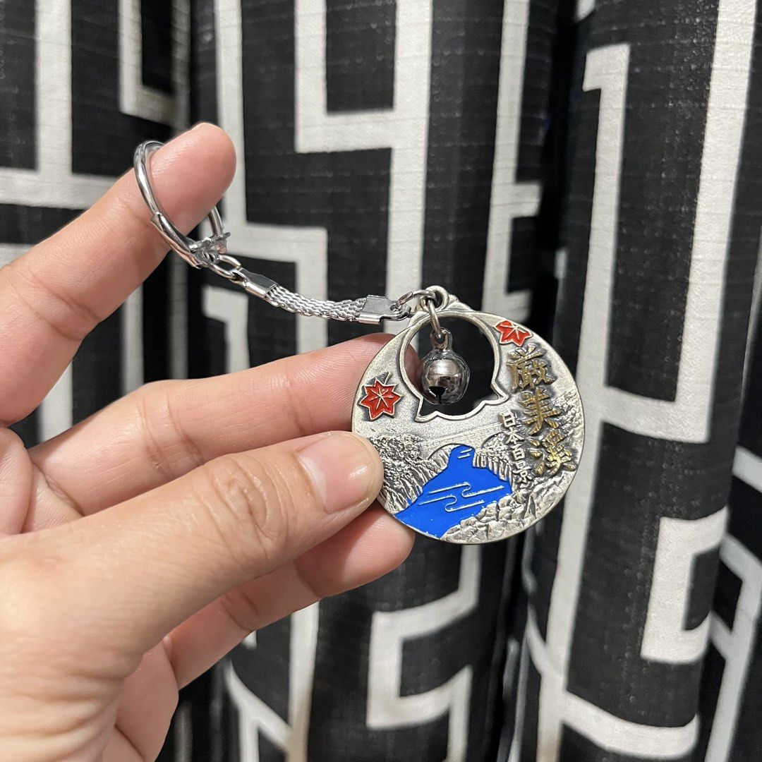 JAPAN BUNDLE — Vintage Souvenir Keychains | Assorted | 3 Pieces (Category: Vintage Collectibles) located in Mangaldan. Submitted by janzyvi (Listing ID 1470246077, Image 2). Description: .