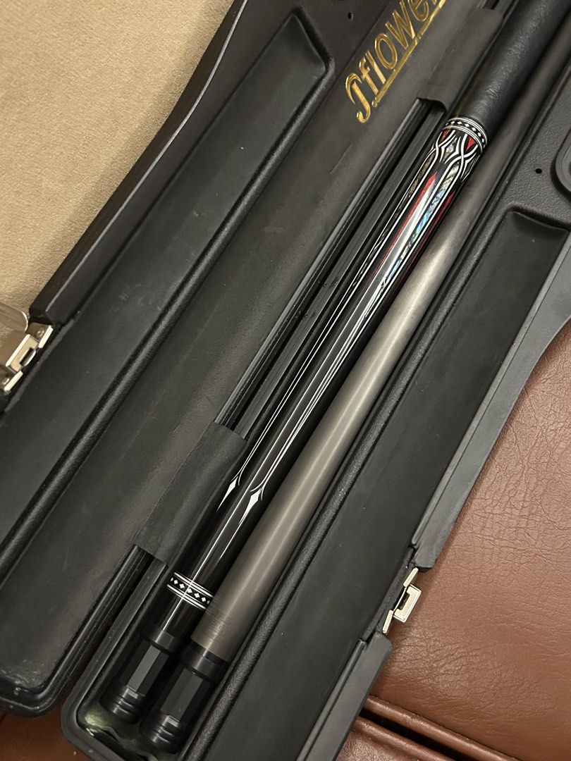 Jflowers 20-30F Billiard Cue (Category: Billiards and Bowling) located in Quezon City. Submitted by olivertomtecson8 (Listing ID 1470256797, Image 3). Description: JFS Cue Complete 12.5 19oz Kamui Soft Tip Kingspoint QC.