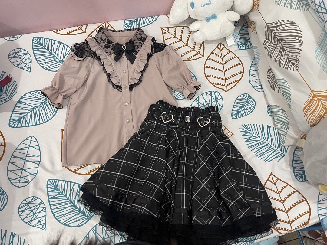 jirai kei 2pc set (brooch included) (Category: Sets or Coordinates) located in Antipolo. Submitted by millsage (Listing ID 1470147563, Image 1). Description: please read! crossposted. 800 if PAYO (24hrs) available for mine now blouse: S-M no brand (cut tag but jp washtag) B: 34-36" L: 19" has some minor stains but will be removed after wash skirt: M W: 25-29" has a waist tie and is garterized/stretchy. A-line flaws: missing bow feel free to ask f