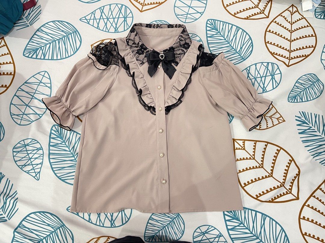 jirai kei 2pc set (brooch included) (Category: Sets or Coordinates) located in Antipolo. Submitted by millsage (Listing ID 1470147563, Image 2). Description: please read! crossposted. 800 if PAYO (24hrs) available for mine now blouse: S-M no brand (cut tag but jp washtag) B: 34-36" L: 19" has some minor stains but will be removed after wash skirt: M W: 25-29" has a waist tie and is garterized/stretchy. A-line flaws: missing bow feel free to ask f