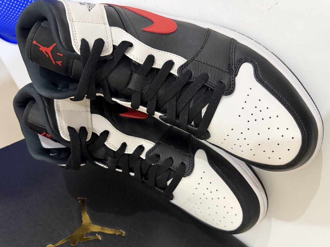 Jordan (Category: Sneakers) located in Manila. Submitted by ghellaii (Listing ID 1470272564, Image 3). Description: .