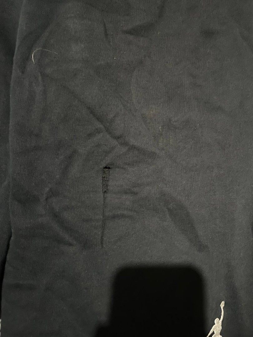 JORDAN PARACHUTE PANTS (Category: Joggers) located in Manila. Submitted by garmentsreseller (Listing ID 1470299050, Image 3). Description: ISSUE: HOLE WIDTH - 15 LENGTH – 39.