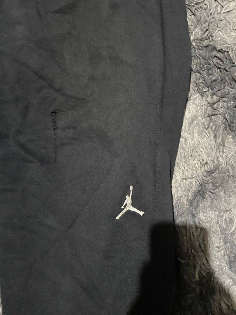 JORDAN PARACHUTE PANTS (Category: Joggers) located in Manila. Submitted by garmentsreseller (Listing ID 1470299050, Image 2). Description: ISSUE: HOLE WIDTH - 15 LENGTH – 39.