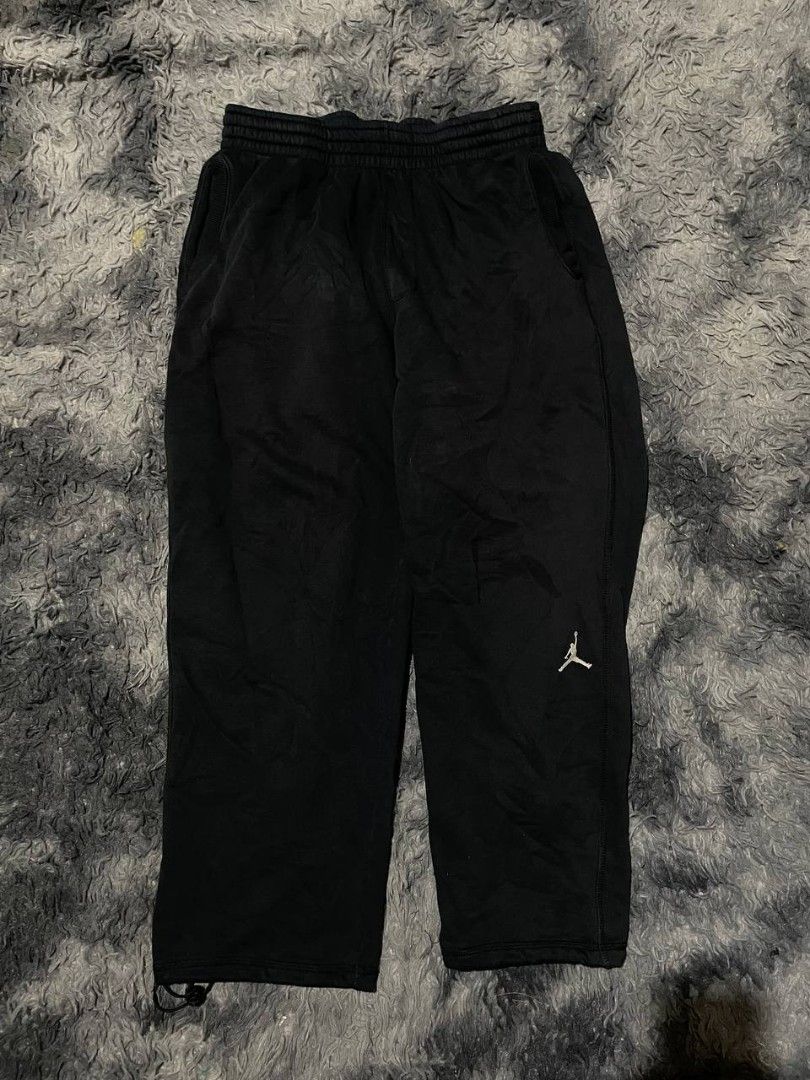 JORDAN PARACHUTE PANTS (Category: Joggers) located in Manila. Submitted by garmentsreseller (Listing ID 1470299050, Image 1). Description: ISSUE: HOLE WIDTH - 15 LENGTH – 39.