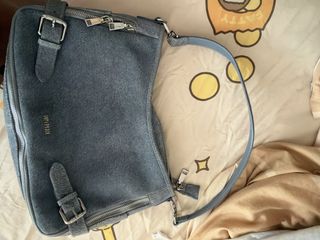 （分類：）位於 。 由 judesl 提交（商品編號 1470210890，圖片 1）。簡介： 。