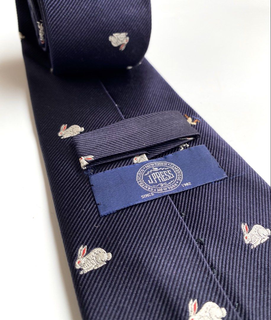 j.press Rabbit Pattern Silk Tie (Category: Ties) located in Makati City. Submitted by thelastwizardofthecentury (Listing ID 1470190243, Image 2). Description: J.Press Rabbit Pattern Silk Tie Color: Navy Condition: Good to Excellent Condition Price: P680 + SF Actual Measurement Width at widest: 3.5 inch Dm to purchase & inquiries 📩 Thanks Admin!.