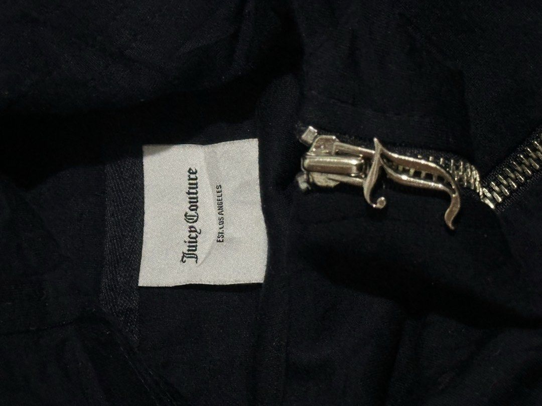 Juicy Couture (Category: Coats, Jackets and Outerwear) located in Dipolog. Submitted by dripdistric.co (Listing ID 1470241946, Image 3). Description: S-M.