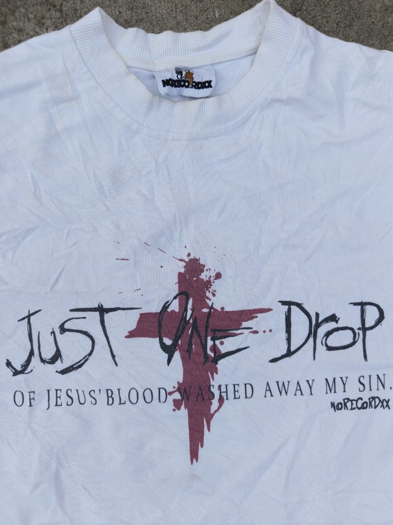 Just one Drop (Category: Tshirts & Polo Shirts ) located in Santa Cruz. Submitted by lesterpogs30 (Listing ID 1470251889, Image 2). Description: JusOneDrop of jesus blood NoReCorDxx brand excellent condition 24x29.