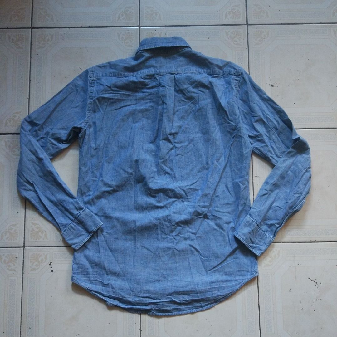 Kamakura Makers Chambray Longsleeve S (Category: Formal Shirts) located in Pasay City. Submitted by denimdude.ph (Listing ID 1470272713, Image 2). Description: made in Japan light fading at collar, last pic.