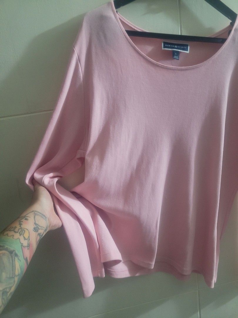 Karen Scott Pink Soft Longsleeves (Category: Longsleeves) located in Los Banos. Submitted by lopecruz (Listing ID 1470265200, Image 2). Description: 22"armpit laid flat 25"length L-XL like new.