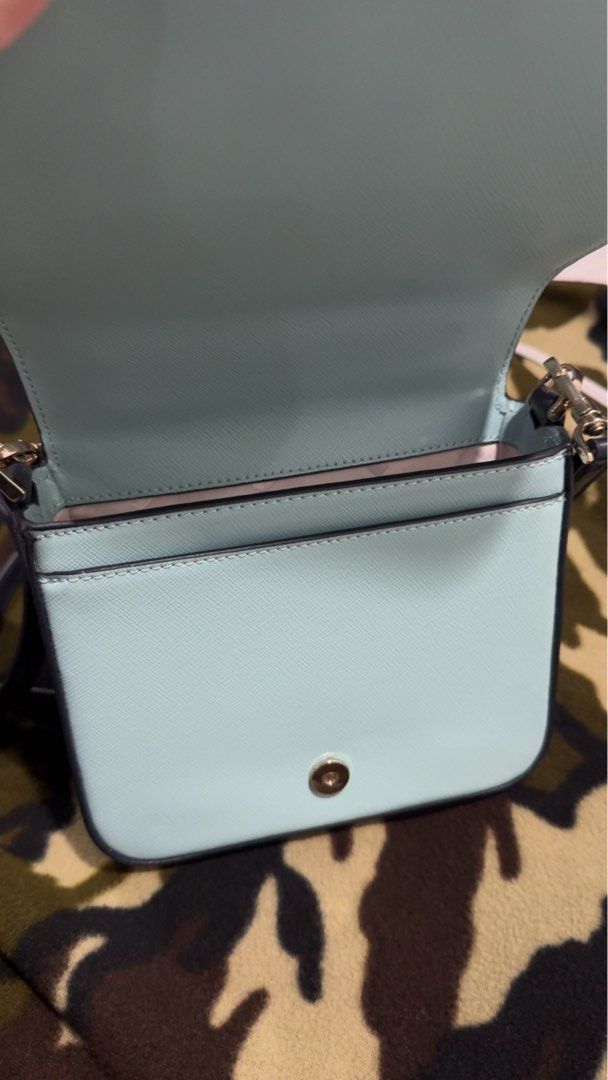 Kate Spade Staci Square Crossbody Handbag (Poolside Multi) (Category: Cross-body Bags) located in Manila. Submitted by quickgem.c8843f (Listing ID 1470222748, Image 2). Description: - 🩵 AUTHENTIC KATE SPADE Staci Square Crossbody – Poolside Multi (Like New!) 🩵 Perfect everyday or weekend crossbody! Features a chic light blue, white, and navy color-blocked design. Brand: Kate Spade New York Model: Staci Square Crossbody (#K7343) Condition: Like 