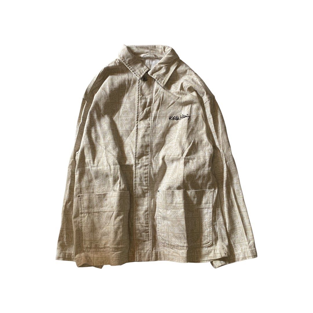Keith Haring x H&M Beige Chore Denim Jacket (Category: Coats, Jackets and Outerwear) located in Manila. Submitted by finofindthisart (Listing ID 1470257132, Image 1). Description: Length 29 Width 23 Measured it by inches Issue: N/A This is a pre-loved/thrifted items and may show minor signs of issue due to its vintage nature. Kindly manage expectations. No refunds or exchanges will be accepted. 📍Pasay City DM for inquiries..