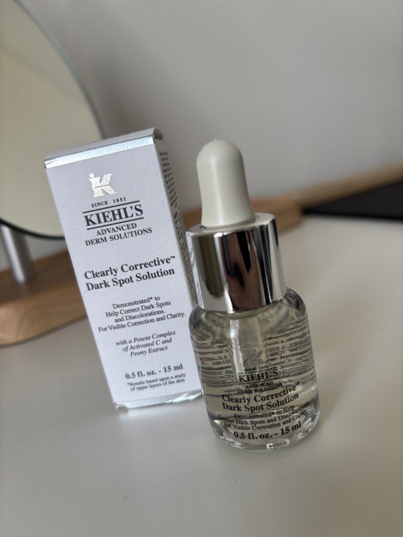 Kiehl's Clearly Corrective Dark Spot Solution 15ml (Category: Face Care) located in Manila. Submitted by lxi16 (Listing ID 1470215519, Image 3). Description: - Brand new with original box - Size: 15ml - Targets dark spots, discoloration, and uneven skin tone - Powered by Activated C and Peony Extract for a radiant glow - Safe for all skin types, including sensitive skin - Free from fragrance, paraben, and silicone https://www.sephora.ph/products/