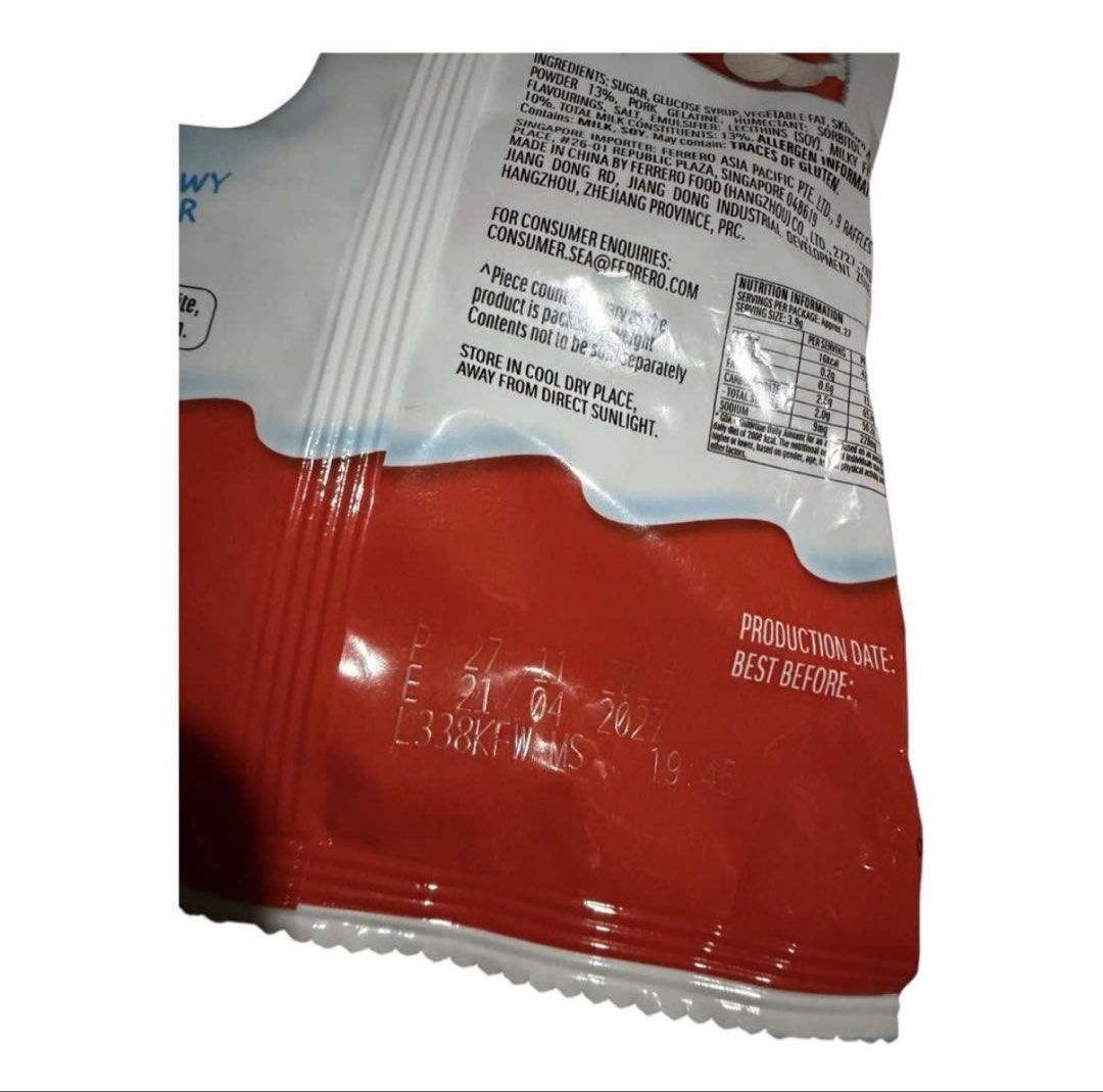 Kinder Milkcredible white candy droplets (Category: Other Food & Drinks) located in Lipa City. Submitted by lifestyled (Listing ID 1470219465, Image 3). Description: Bag of Kinder Milkredible Milk Candy Droplets in the Milk Flavor variety. Expiry 4/2027 💯 Authentic.
