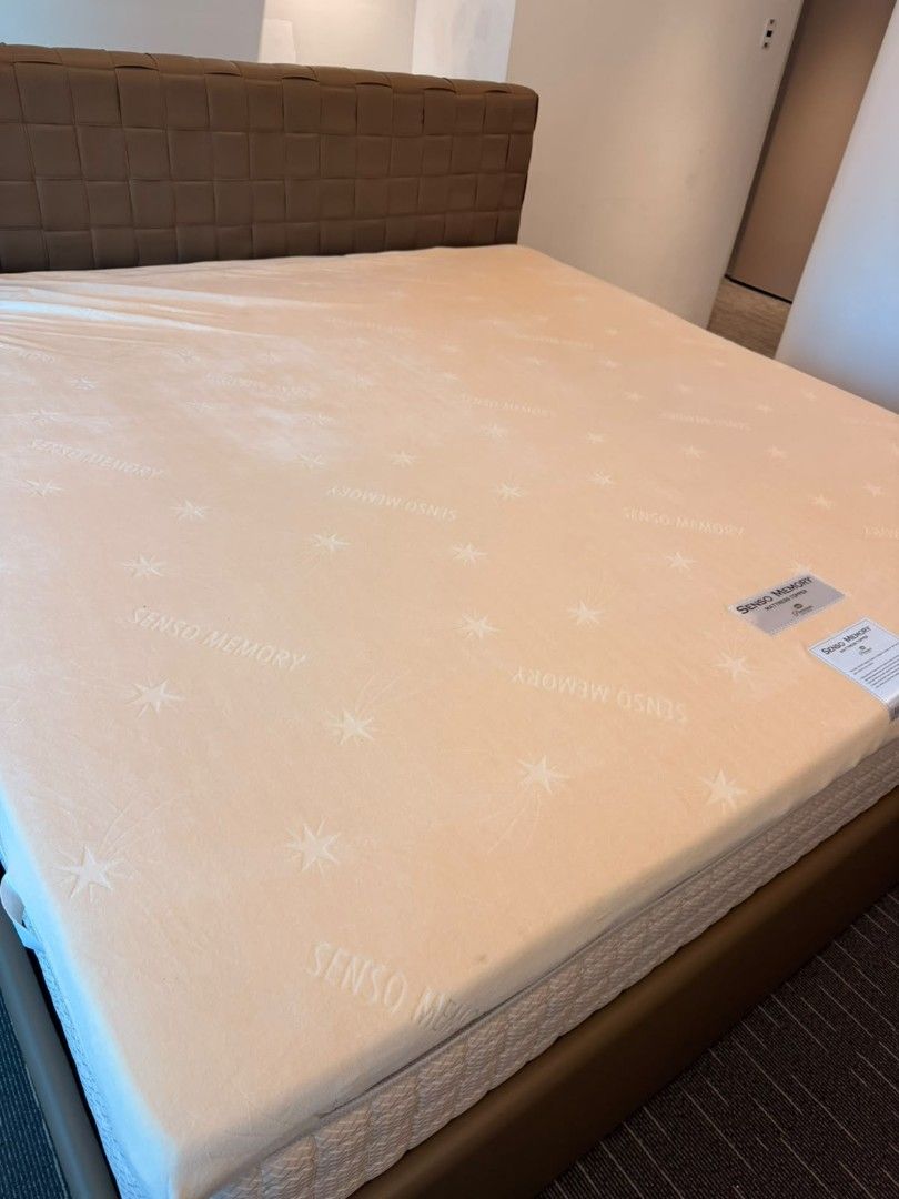 Kingsize Senso Memory Mattress Topper Uratex (Category: Bedding & Towels) located in Marikina City. Submitted by happy_shopping_ph (Listing ID 1470182891, Image 1). Description: Senso Memory Foam Mattress Topper - Color: Beige with subtle star patterns - Condition: Clean surface, original product tags still attached - Comfort: Adds plush comfort and relieves pressure points to any standard mattress - Hygiene: Treated with Sanitized hygiene functi
