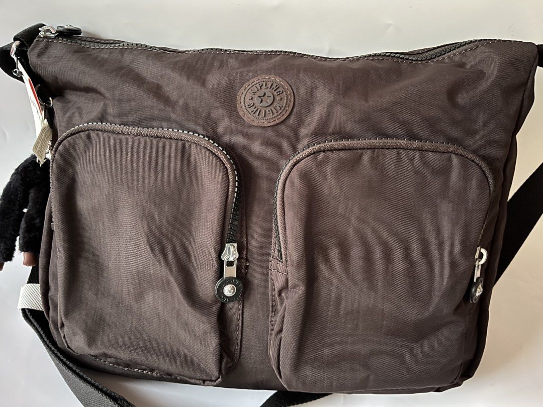 Kipling Sidney Crossbody Bag (Category: Cross-body Bags) located in Santa Rosa. Submitted by ninaparis (Listing ID 1470221770, Image 3). Description: Original Kipling Sidney Crossbody Bag in Nostalgic Brown .