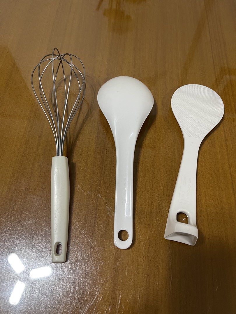 Kitchen Utensils Set (Category: Other Kitchenware & Tableware) located in Quezon City. Submitted by doublelkitchenware (Listing ID 1470214775, Image 3). Description: Kitchen Utensils Set Made in Japan Wire Whisk 25cm Serving Spoon 23cm Rice Spoon 22cm Minimal sign of usage Pick up or shipping via lalamove Provincial 🚚j&t Novaliches Qc.