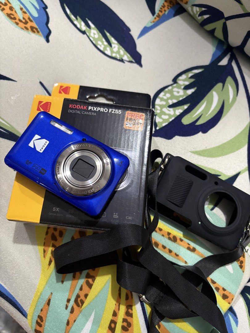 Kodak FZ55 (Category: Cameras) located in Pasay City. Submitted by thelittlebelleshop (Listing ID 1470160545, Image 1). Description: Barely used - used for 1 trip only (5 days) Pick up at Pasay or Makati.