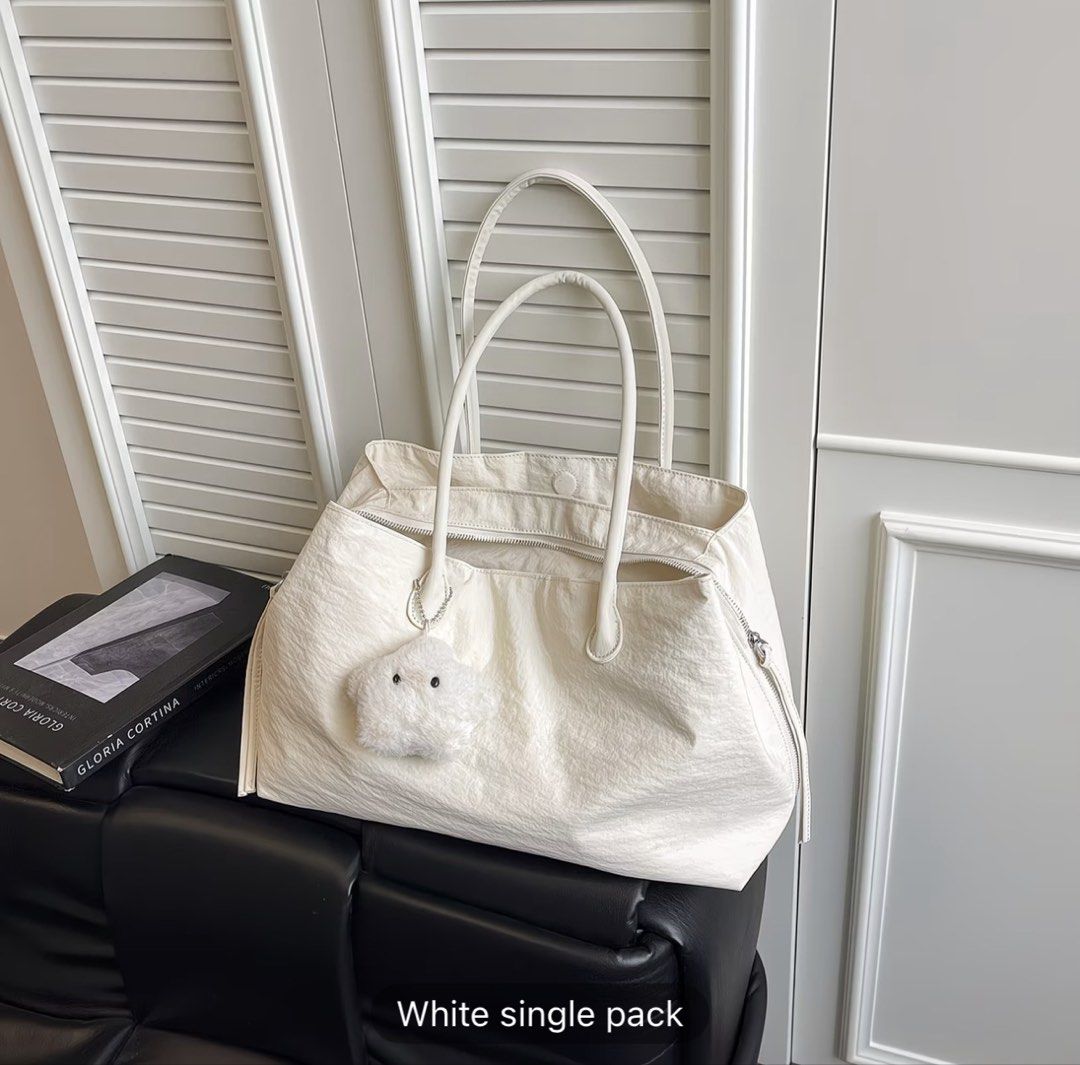 PRE ORDER ! Korean Style Large Capacity Tote Bag (Category: Tote Bags) located in Manila. Submitted by eunicemarzan (Listing ID 1470161370, Image 1). Description: PRE ORDER! ETA: Nov-First Week Dec Korean Large Capacity Nylon Tote Bag Stylish Everyday School/Work Bag Fits Laptop, Tumbler, Other Essentials Perfect Christmas Gift!.